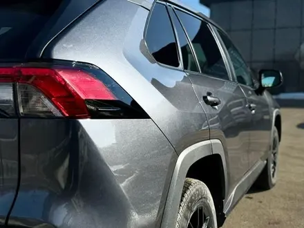 Toyota RAV4 2023 года за 17 150 000 тг. в Уральск – фото 13