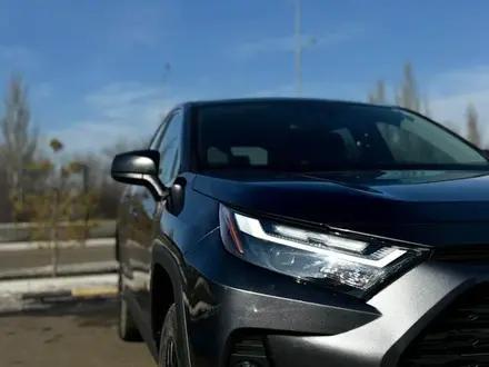 Toyota RAV4 2023 года за 17 150 000 тг. в Уральск – фото 15