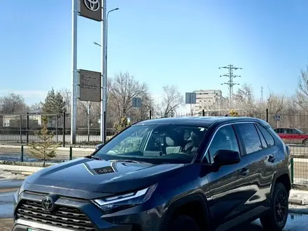 Toyota RAV4 2023 года за 17 150 000 тг. в Уральск – фото 8
