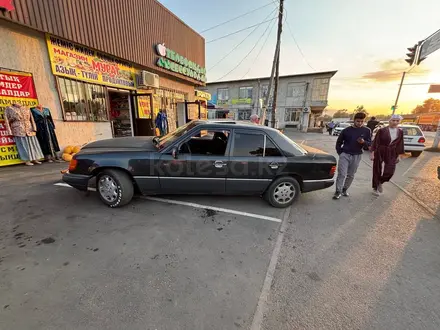 Mercedes-Benz E 230 1989 года за 1 650 000 тг. в Алматы – фото 4