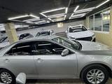 Toyota Camry 2012 года за 7 390 000 тг. в Астана – фото 4