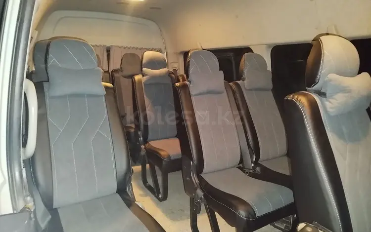 Toyota Hiace 2016 года за 16 900 000 тг. в Алматы