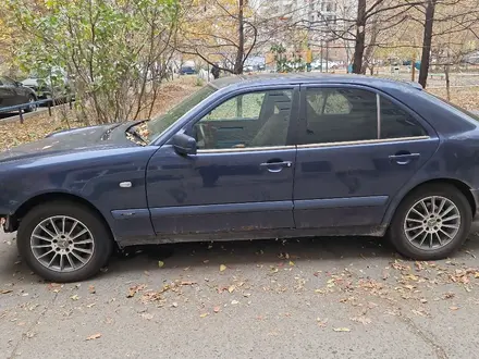 Mercedes-Benz E 230 1996 года за 1 650 000 тг. в Усть-Каменогорск – фото 3