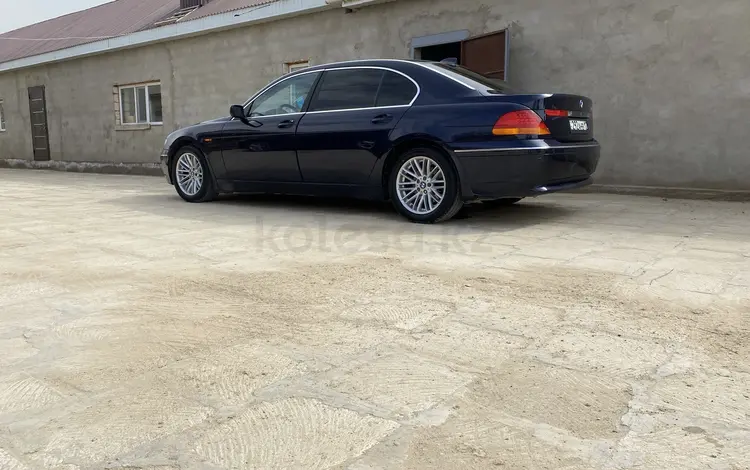 BMW 735 2003 годаүшін5 500 000 тг. в Жанаозен