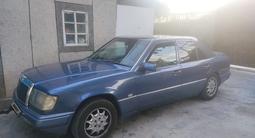 Mercedes-Benz E 200 1990 годаүшін800 000 тг. в Сарыкемер – фото 2