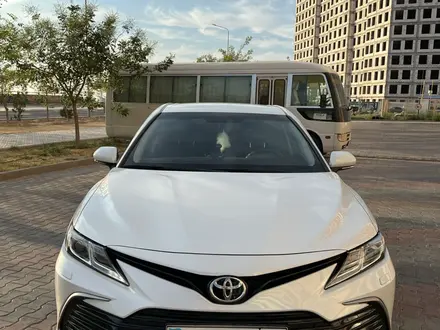 Toyota Camry 2021 года за 15 000 000 тг. в Актау