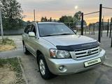 Toyota Highlander 2005 года за 7 400 000 тг. в Алматы – фото 2