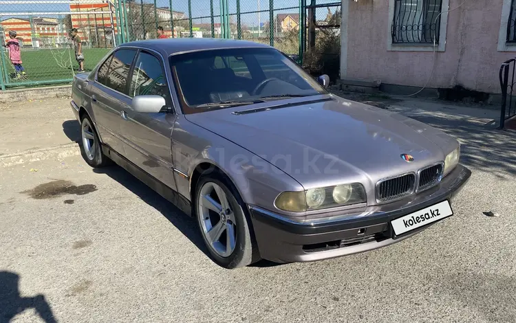 BMW 735 1995 года за 2 600 000 тг. в Атырау