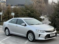 Toyota Camry 2015 годаfor12 300 000 тг. в Шымкент