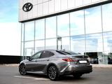 Toyota Camry Luxe 2025 года за 25 190 000 тг. в Тараз – фото 2