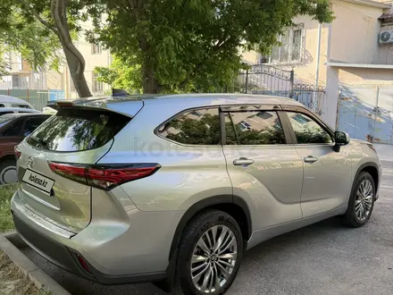 Toyota Highlander 2022 года за 18 800 000 тг. в Шымкент – фото 4