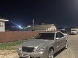 Mercedes-Benz S 500 2001 годаүшін3 900 000 тг. в Атырау – фото 4