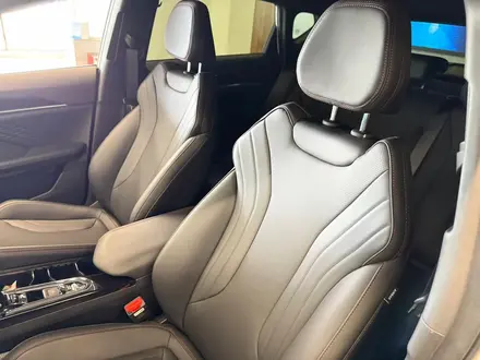 Geely Coolray Flagship 2025 года за 10 090 000 тг. в Павлодар – фото 25