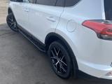 Toyota RAV4 2019 года за 11 900 000 тг. в Караганда – фото 4