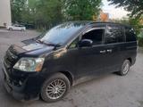 Toyota Noah 2005 года за 6 500 000 тг. в Шымкент – фото 2