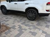 Lexus GX 550 2024 года за 58 500 000 тг. в Астана – фото 3