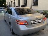 Toyota Camry 2006 годаүшін4 100 000 тг. в Караганда – фото 2