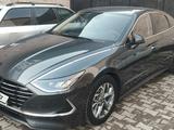 Hyundai Sonata 2020 годаfor9 200 000 тг. в Шымкент – фото 2