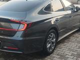 Hyundai Sonata 2020 годаfor9 200 000 тг. в Шымкент – фото 4