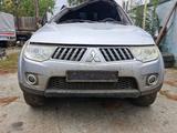Бампер фары капот Мицубиши Паджеро Спорт за 20 000 тг. в Костанай
