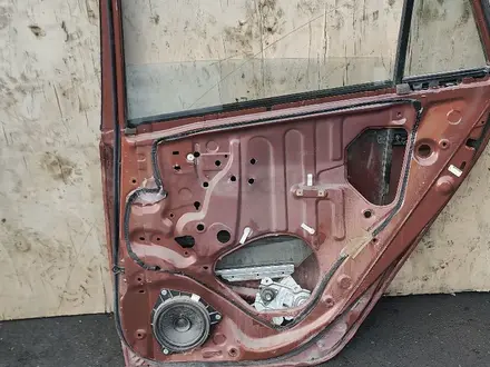 Дверь на Toyota Corolla Verso за 35 000 тг. в Алматы – фото 11