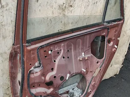 Дверь на Toyota Corolla Verso за 35 000 тг. в Алматы – фото 13