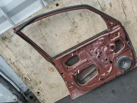 Дверь на Toyota Corolla Verso за 35 000 тг. в Алматы – фото 36