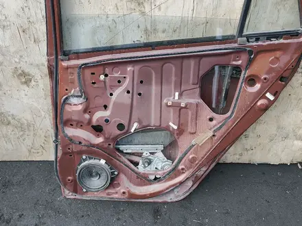 Дверь на Toyota Corolla Verso за 35 000 тг. в Алматы – фото 6