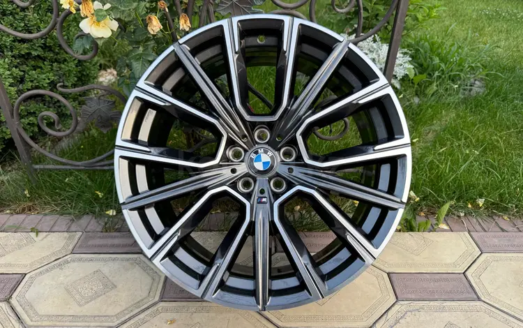Оригинальные диски R20 на BMW 5, 6, 7, 8 серии, BMW I5, BMW I7 БМВ за 760 000 тг. в Алматы