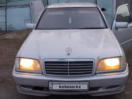 Mercedes-Benz C 200 1995 года за 2 100 000 тг. в Усть-Каменогорск