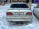 Mercedes-Benz E 200 1995 года за 2 146 209 тг. в Астана – фото 2