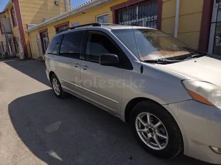 Toyota Sienna 2008 года за 7 900 000 тг. в Актау – фото 2