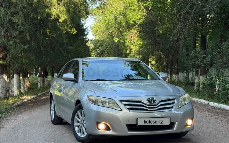 Toyota Camry 2010 года за 8 300 000 тг. в Тараз