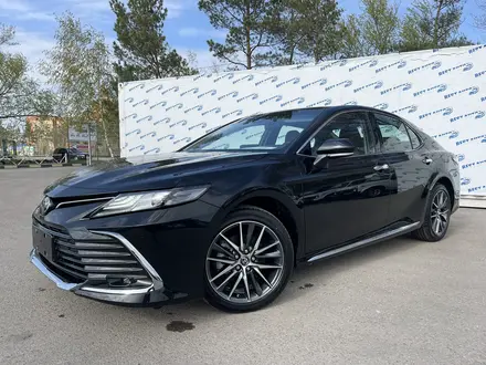 Toyota Camry 2023 года за 16 999 999 тг. в Костанай – фото 3