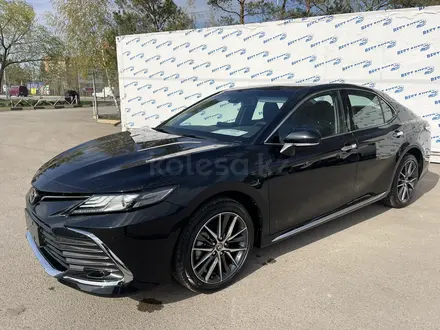 Toyota Camry 2023 года за 16 999 999 тг. в Костанай – фото 14