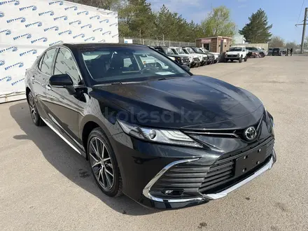 Toyota Camry 2023 года за 16 999 999 тг. в Костанай – фото 16