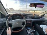 Toyota Camry 2001 годаүшін4 600 000 тг. в Жанаозен – фото 2