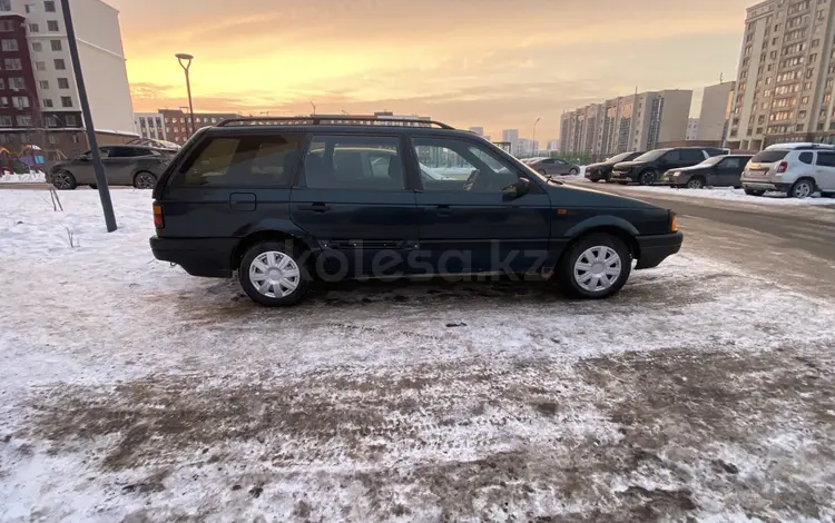 Volkswagen Passat 1992 годаүшін1 200 000 тг. в Астана