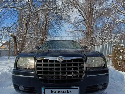 Chrysler 300C 2005 года за 4 500 000 тг. в Алматы – фото 10