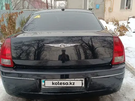 Chrysler 300C 2005 года за 4 500 000 тг. в Алматы – фото 9