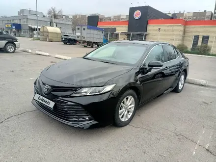 Toyota Camry 2020 года за 11 800 000 тг. в Алматы – фото 4