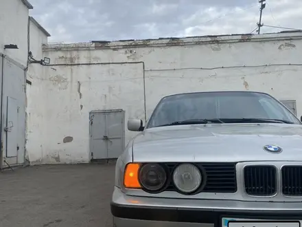 BMW 520 1992 года за 1 700 000 тг. в Караганда – фото 2