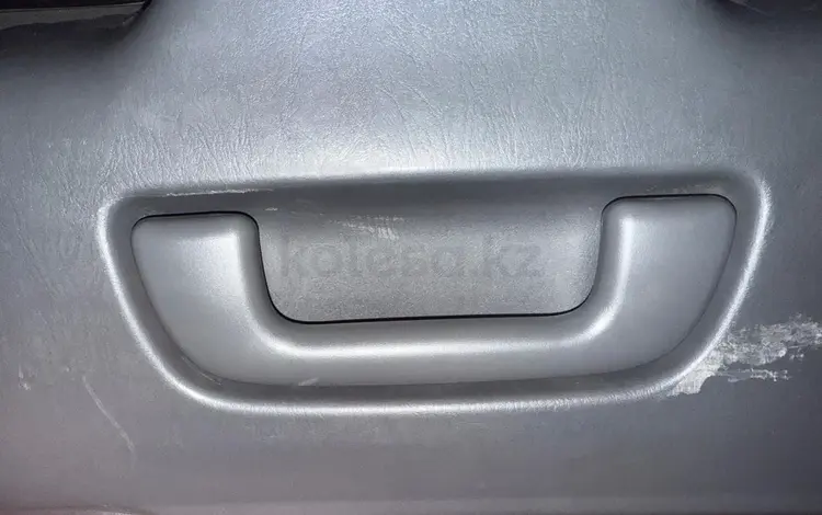 Задняя ручка багажника за 15 000 тг. в Алматы