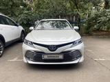 Toyota Camry 2018 года за 13 500 000 тг. в Алматы – фото 4