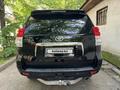 Toyota Land Cruiser Prado 2010 года за 13 700 000 тг. в Алматы – фото 4