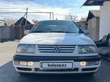 Volkswagen Vento 1995 годаfor1 250 000 тг. в Алматы