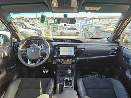 Toyota Hilux GR Sport 2025 года за 30 000 000 тг. в Семей – фото 8