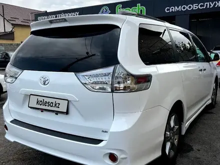 Toyota Sienna 2014 года за 14 000 000 тг. в Алматы – фото 16