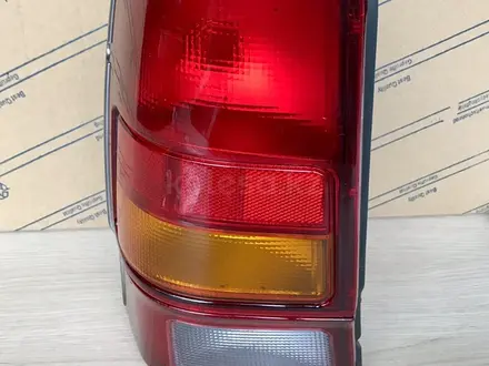 Задний фонарь Mazda 626 (1988 — 1992) универсал за 15 000 тг. в Алматы – фото 3