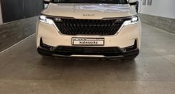 Kia Carnival 2022 года за 20 500 000 тг. в Актобе – фото 2